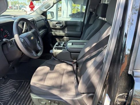 Certified 2025 Chevrolet Silverado 1500 Custom image 5