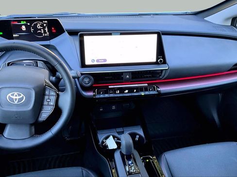 Certified 2026 Toyota Prius Plug-In Hybrid FWD image 7