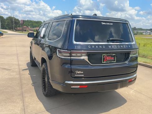 Used 2023 Jeep Grand Wagoneer 4WD image 6