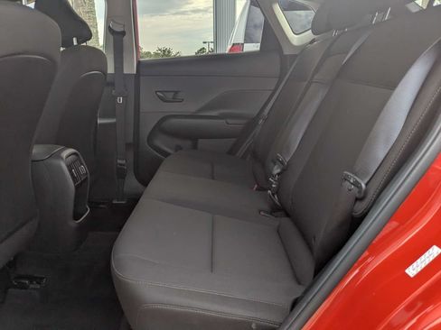 Used 2024 Hyundai Kona SEL AWD/4WD image 20