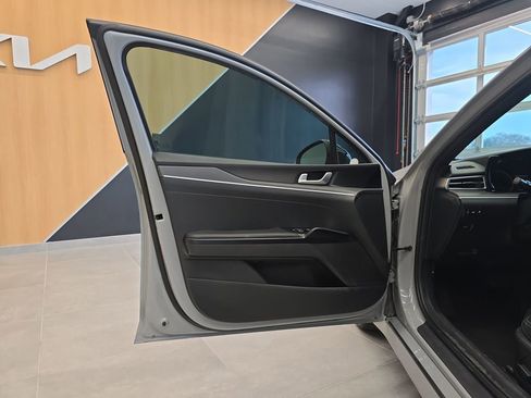 Used 2023 Kia K5 GT-Line w/ GT-Line Premium Package image 15