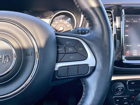 Used 2018 Jeep Compass Limited image 20