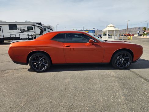 Used 2021 Dodge Challenger SXT w/ Blacktop Package image 4