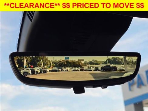 New 2026 Chevrolet Traverse LT w/ Driver Confidence Package FWD image 29