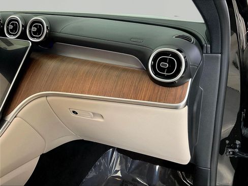 Certified 2024 Mercedes-Benz GLC 300 4MATIC image 26