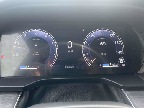 Certified 2024 Jeep Grand Cherokee L Limited w/ Luxury Tech Group II image 32