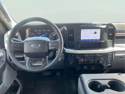 Used 2023 Ford F250 XL w/ STX Appearance Package AWD/4WD image 35