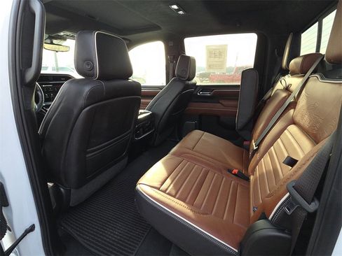 Used 2024 GMC Sierra 2500 Denali Ultimate w/ Max Trailering Package image 14