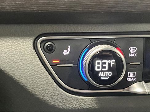 Used 2024 Audi Q5 2.0T Premium w/ Convenience Package image 13