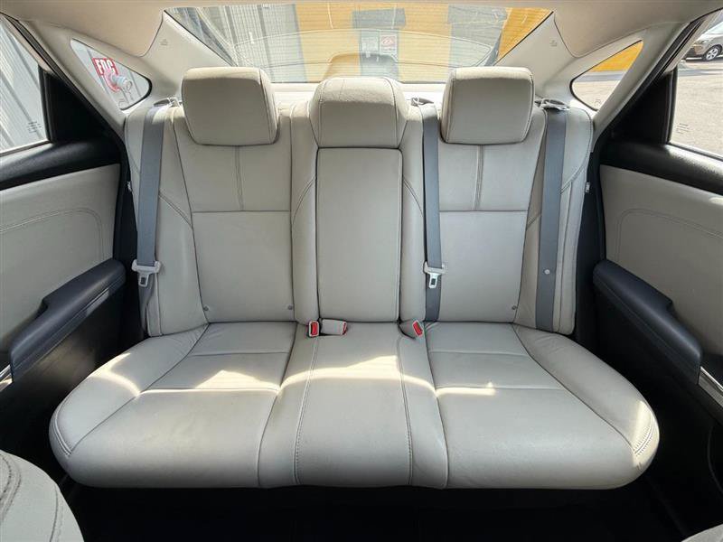 Used 2013 Toyota Avalon XLE Touring FWD image 12