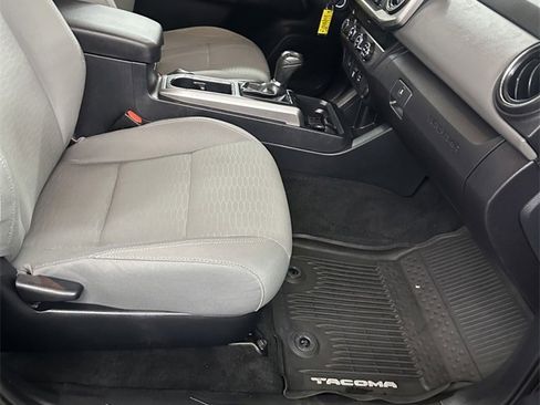Used 2019 Toyota Tacoma SR5 image 39