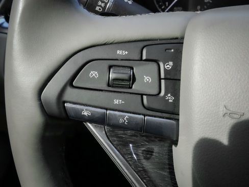 Used 2020 Cadillac XT6 Premium Luxury image 19