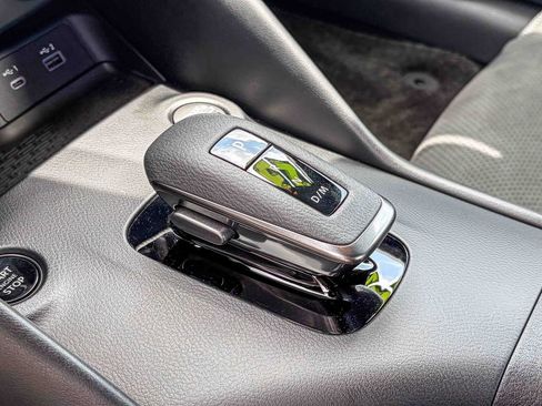 Used 2023 Nissan Z w/ Floor Mat Package (L93) RWD image 43