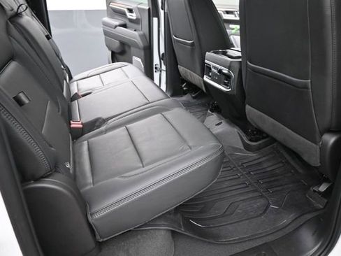 Used 2024 GMC Sierra 1500 Denali w/ Technology Package AWD/4WD image 18