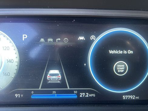 Used 2022 Hyundai Kona Limited image 9