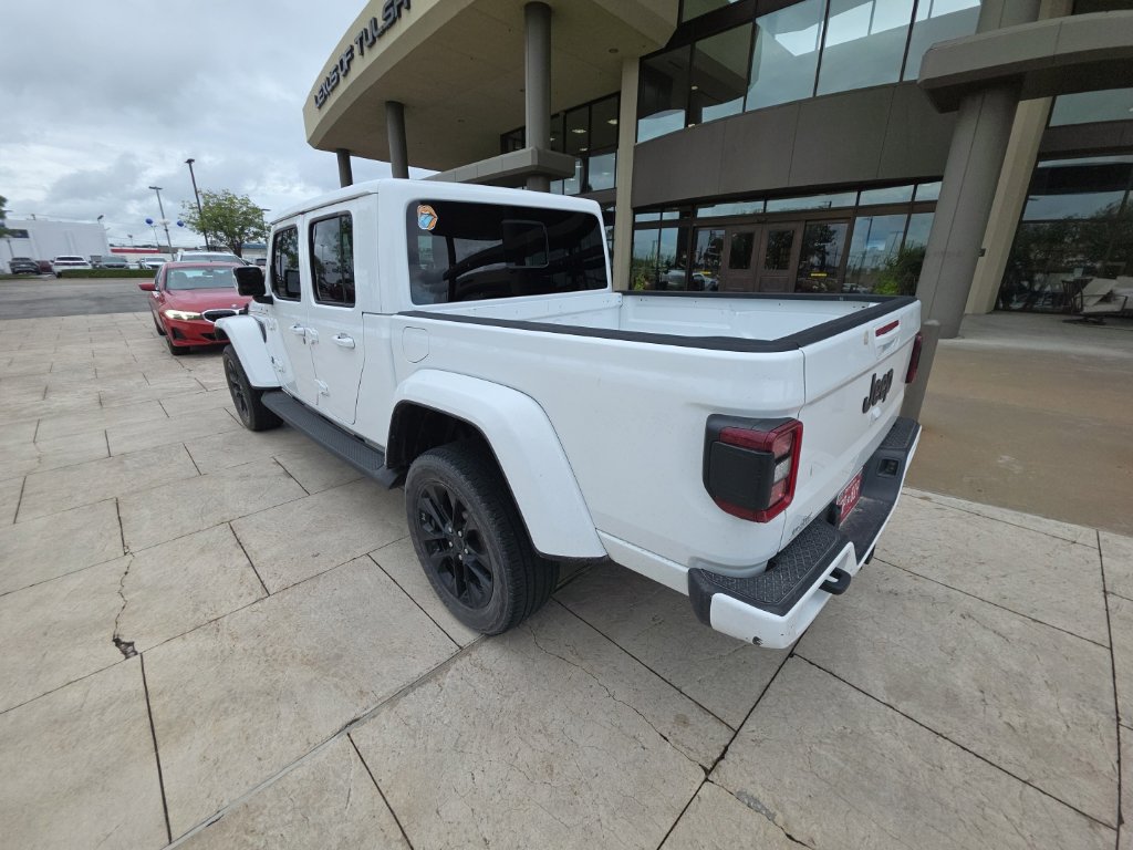 Used 2023 Jeep Gladiator Overland AWD/4WD image 8