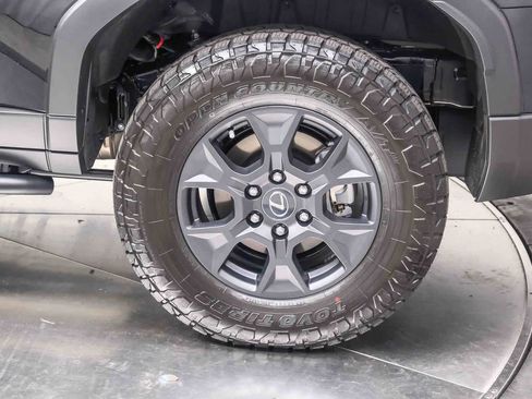 Used 2024 Lexus GX 550 image 9