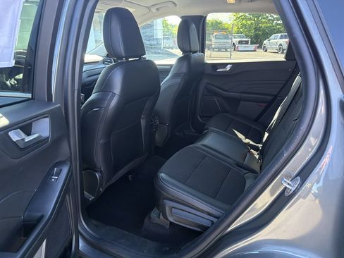 Used 2025 Ford Escape SE FWD image 13