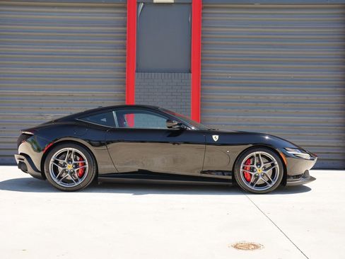 Used 2023 Ferrari Roma RWD image 7