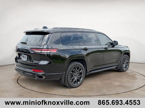 Used 2024 Jeep Grand Cherokee L Summit AWD/4WD image 3