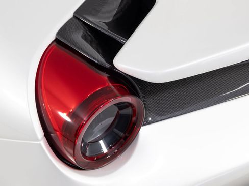 Used 2020 Ferrari 488 Pista Coupe RWD image 21