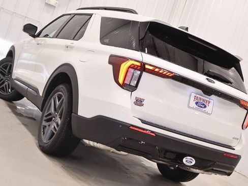 New 2026 Ford Explorer ST-Line w/ ST-Line Street Pack image 34