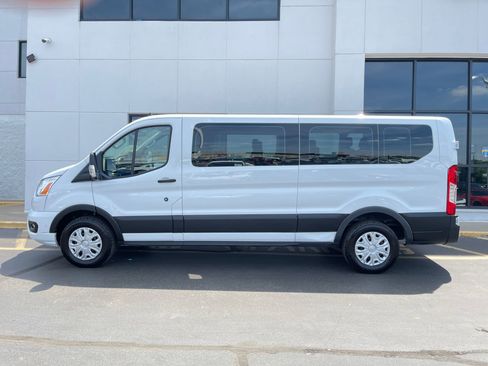 Used 2022 Ford Transit 350 XLT RWD image 6