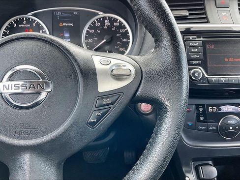 Used 2018 Nissan Sentra SV FWD image 11
