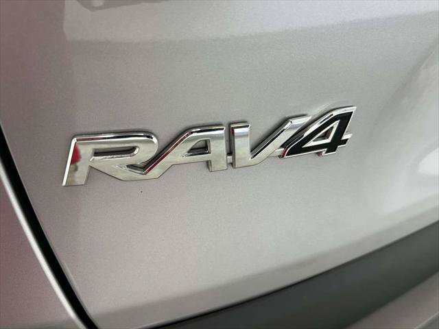 Certified 2025 Toyota RAV4 XLE AWD/4WD image 10