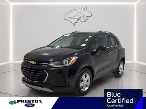 Used 2020 Chevrolet Trax LT w/ LT Convenience Package FWD image 1