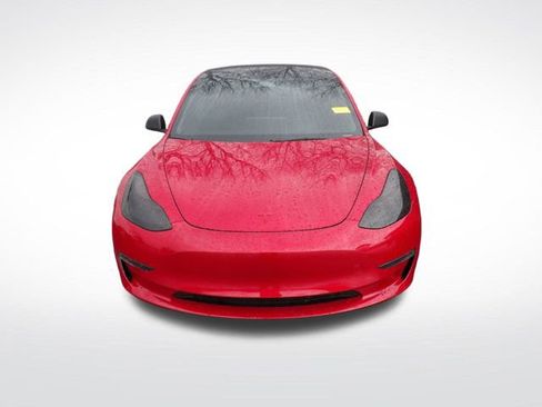 Used 2023 Tesla Model 3 Performance image 3