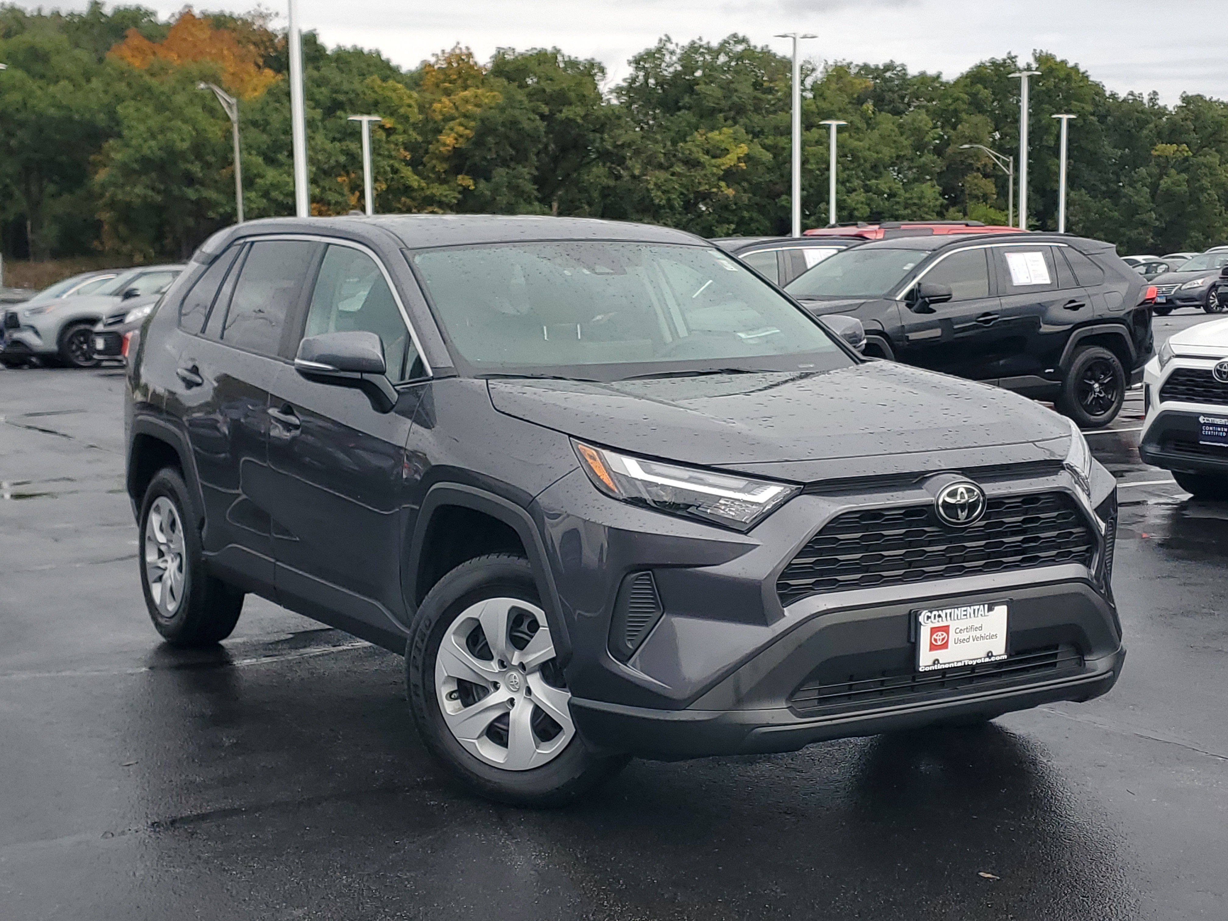 Used 2024 Toyota RAV4 LE AWD/4WD image 2