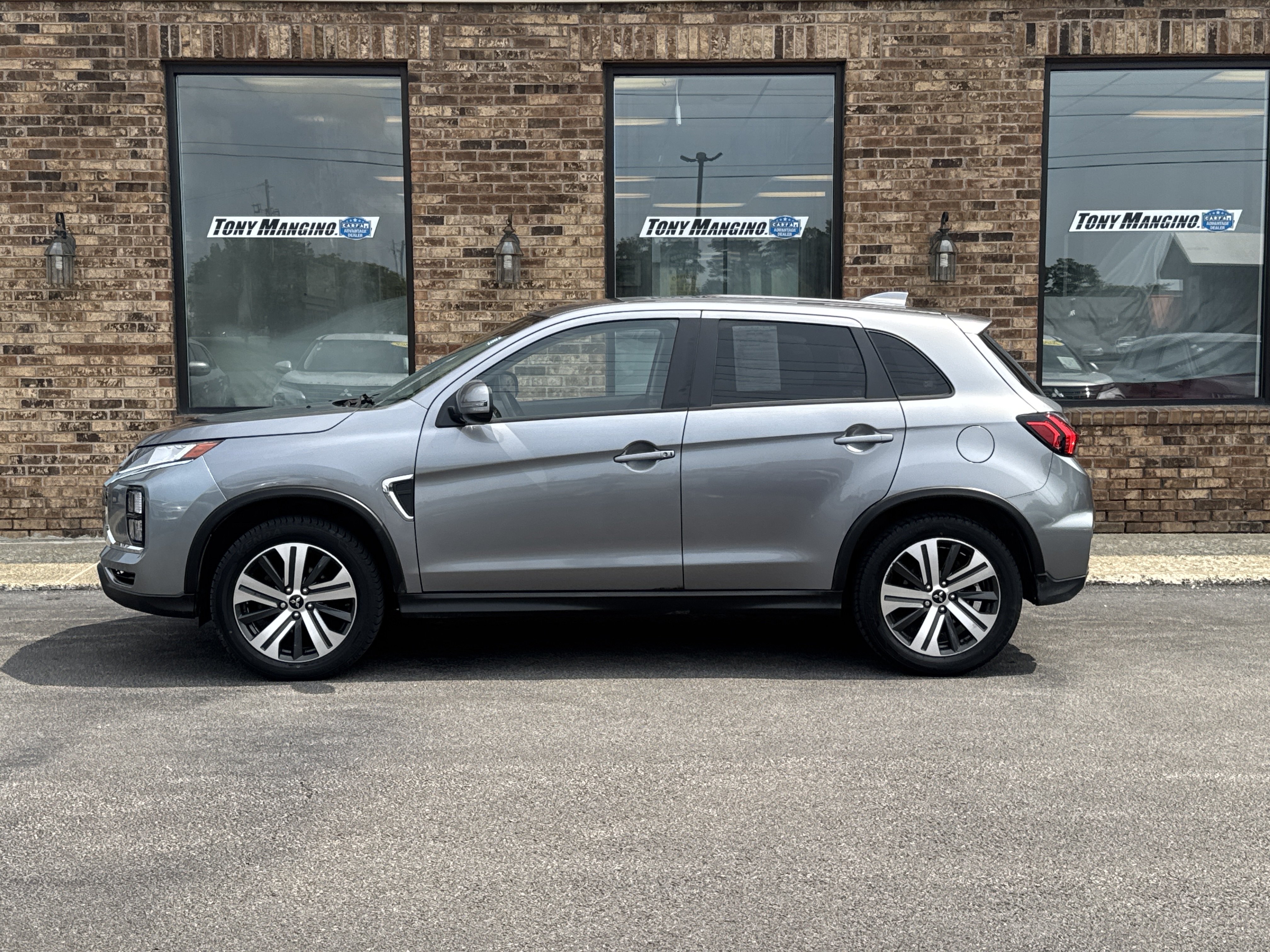 Used 2022 Mitsubishi Outlander Sport SE AWD/4WD image 2