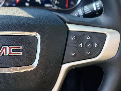 Certified 2023 GMC Acadia Denali w/ Denali Ultimate Package image 22