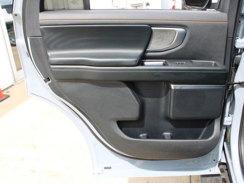 Used 2025 Ford Expedition Tremor AWD/4WD image 23