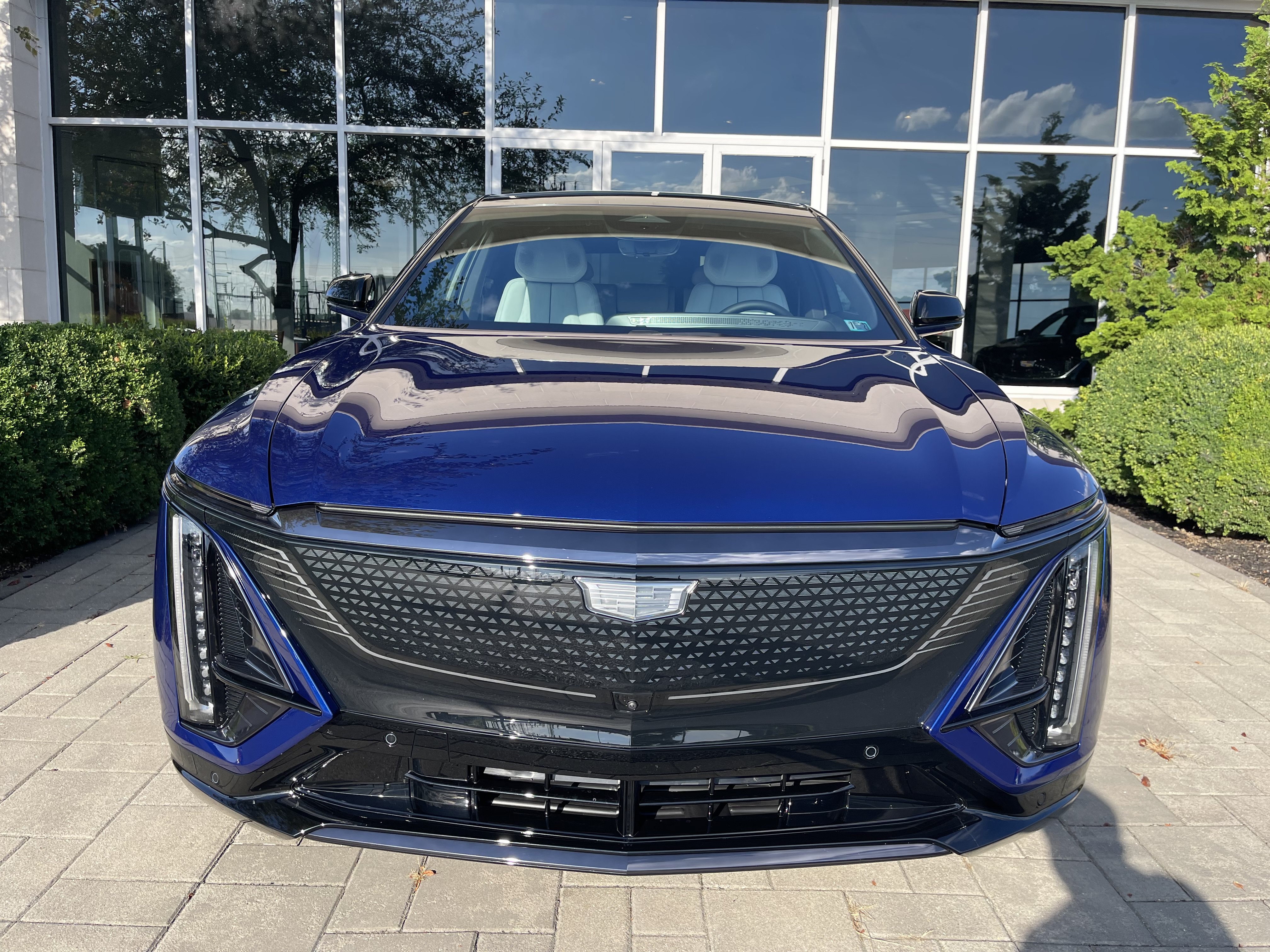 Used 2026 Cadillac Lyriq Premium Sport w/ LPO, Blue Accent Package AWD/4WD image 2