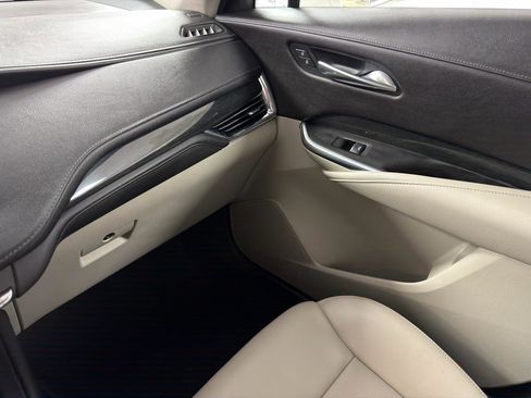 Used 2019 Cadillac XT4 Premium Luxury AWD/4WD image 25