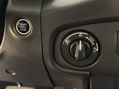 Used 2023 Nissan Frontier PRO-4X w/ Pro-4X Premium Package AWD/4WD image 26