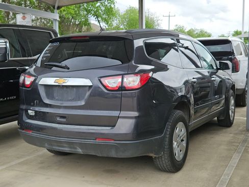 Used 2015 Chevrolet Traverse LS image 2