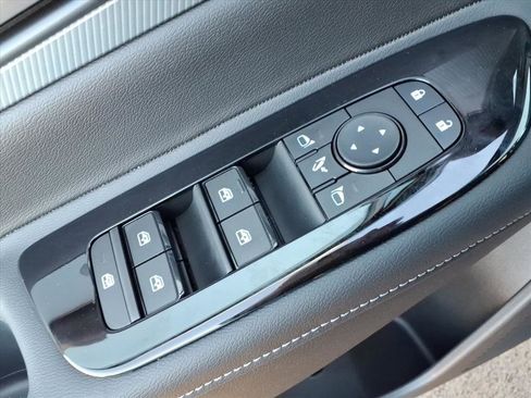 New 2026 Nissan Murano Platinum image 17