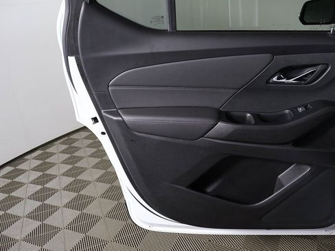 Used 2024 Chevrolet Traverse LT image 22