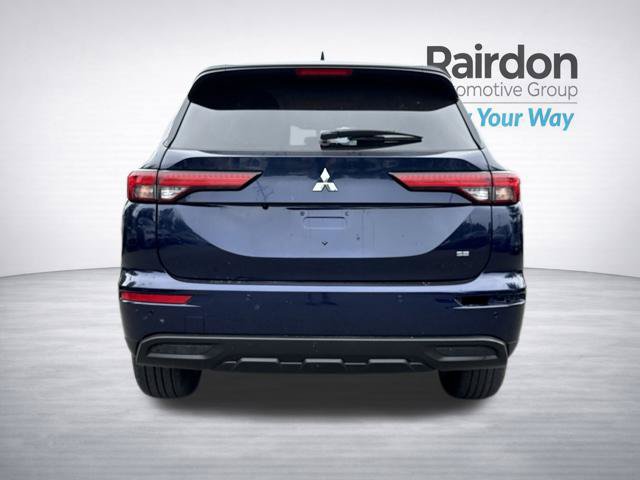 Used 2023 Mitsubishi Outlander SE AWD/4WD image 6