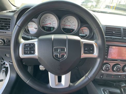 Used 2013 Dodge Challenger R/T image 16