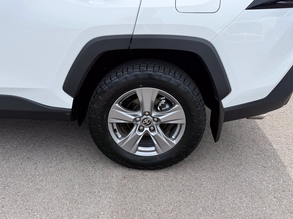 Used 2025 Toyota RAV4 XLE w/ Convenience Package AWD/4WD image 39