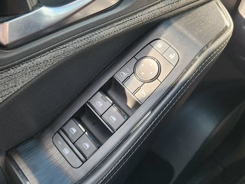 Used 2023 Nissan Rogue SV FWD image 21