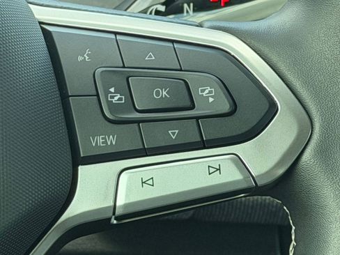 New 2025 Volkswagen Tiguan S FWD image 21