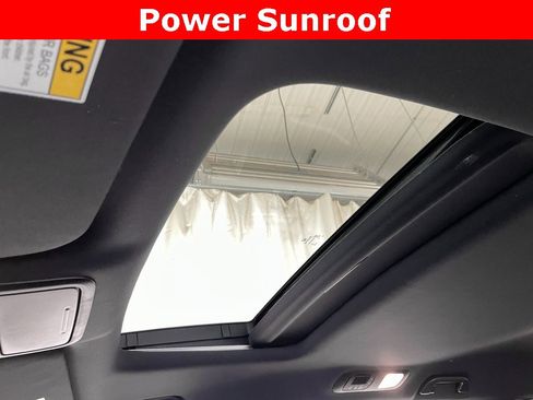 Used 2024 Honda Odyssey Sport image 3