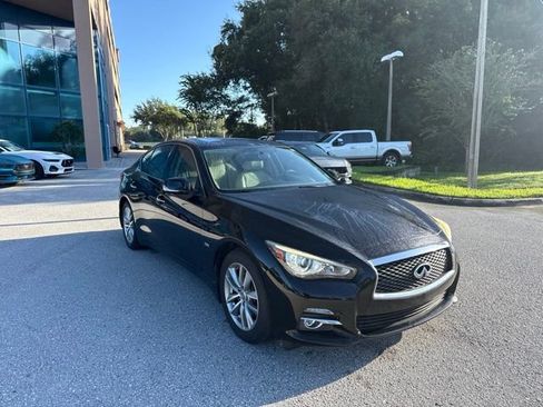 Used 2017 INFINITI Q50 Premium w/ 2.0T Premium Plus Package RWD image 10
