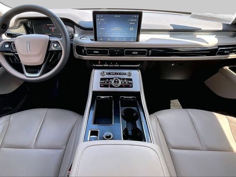 Used 2023 Lincoln Aviator 2WD image 15