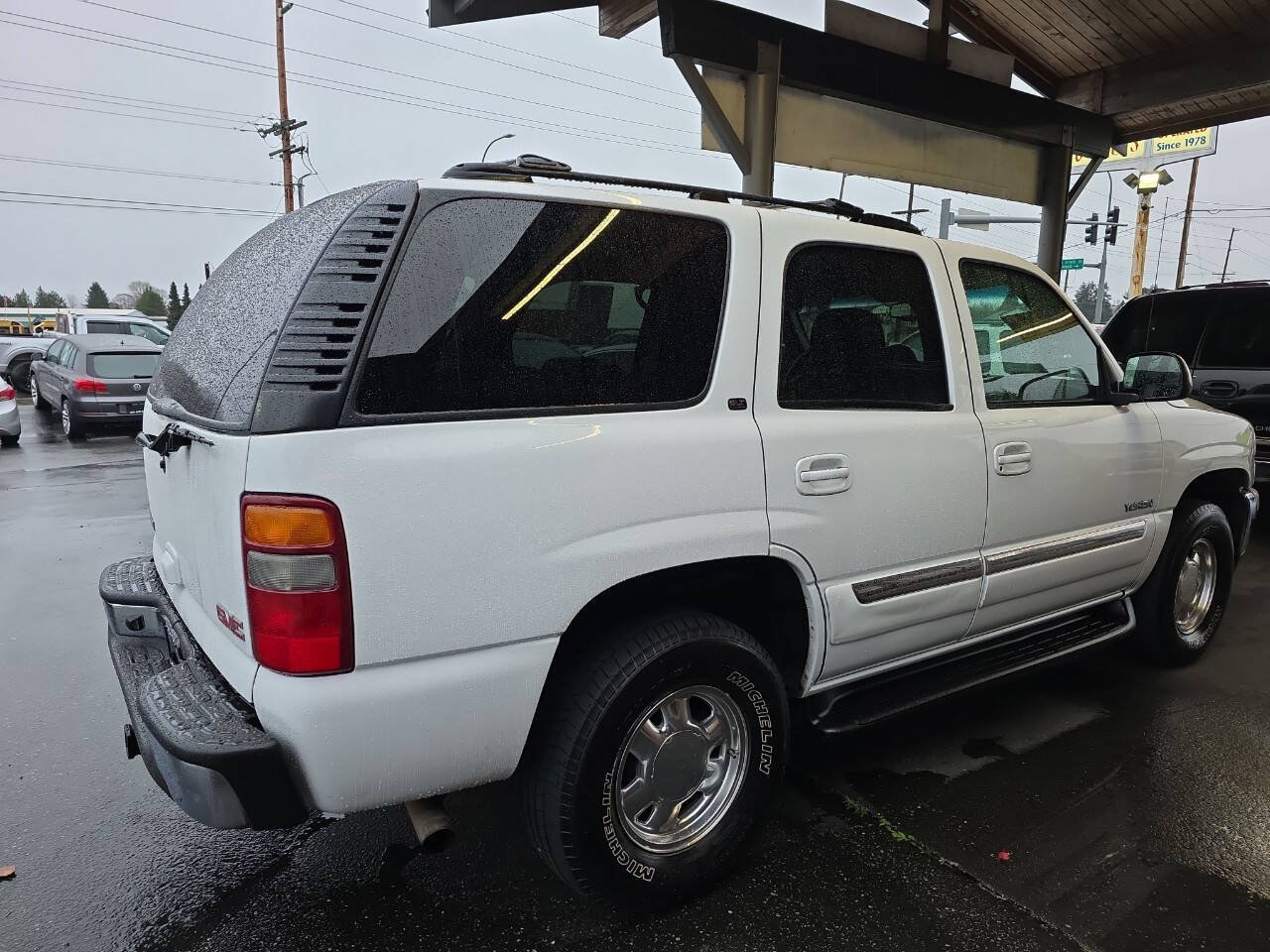 Used 2003 GMC Yukon SLT w/ 1SD Preferred Equipment Group AWD/4WD image 3